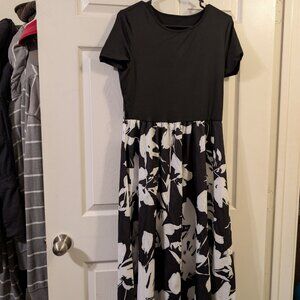 Size Large - SHEIN - Black Floral Dress